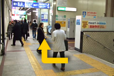 阪神神戸三宮駅（東口改札）からポートライナー乗り場までの案内5